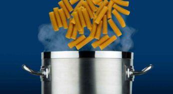 Rigatoni integrali alla cantonese: la ricetta sarda con spalla di maiale