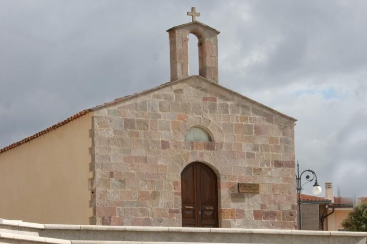 chiesa di atzara in sardegna