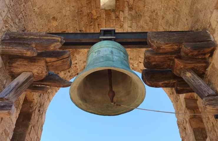 Campana in bronzo
