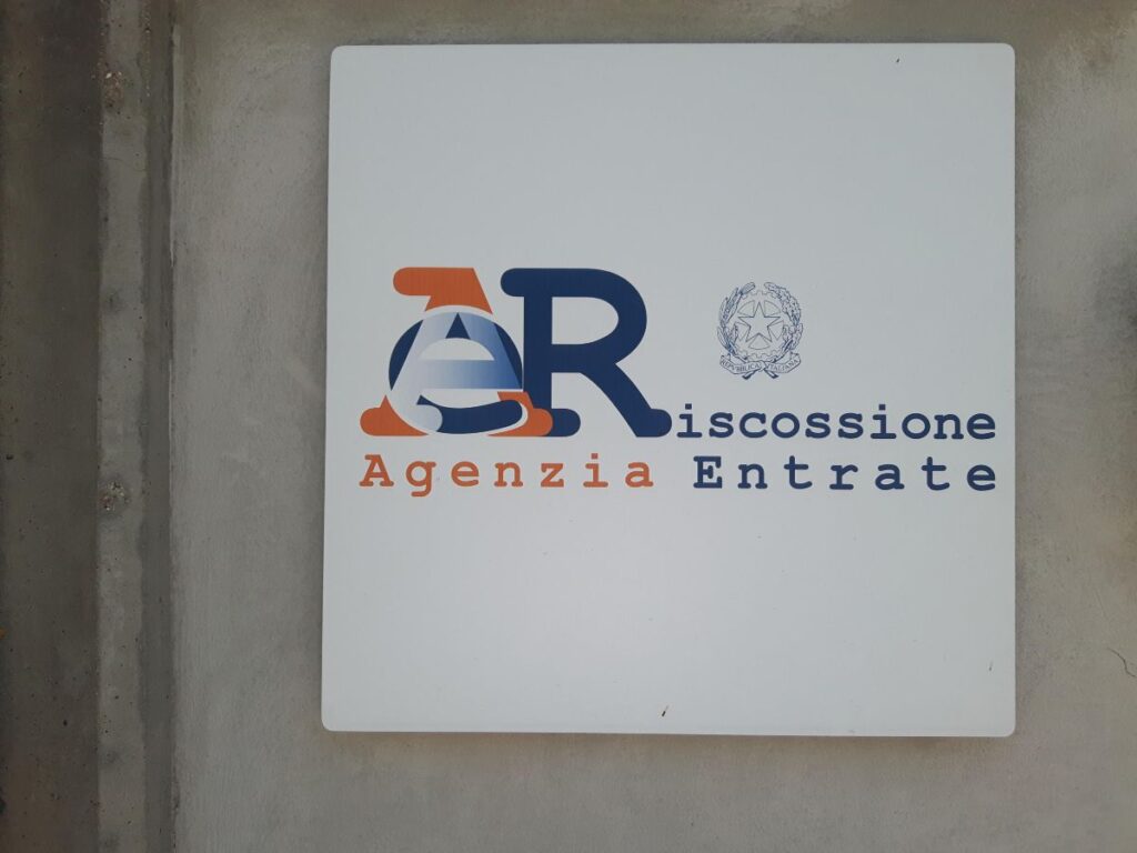 Agenzia delle Entrate-Riscossione insegna