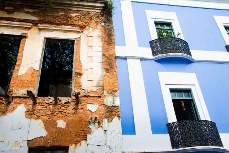 Casa vecchia e nuova ristrutturata