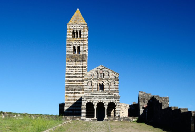 basilica di saccargia dall'esterno