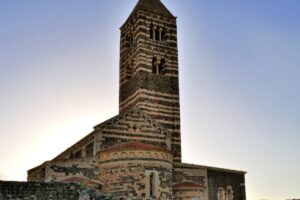 basilica di saccargia dall'esterno