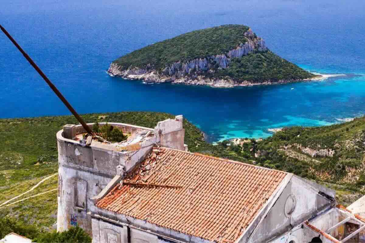 Abitazione, vista sul mare e su piccolo promontorio