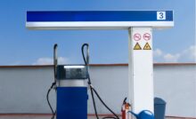 stazione di benzina