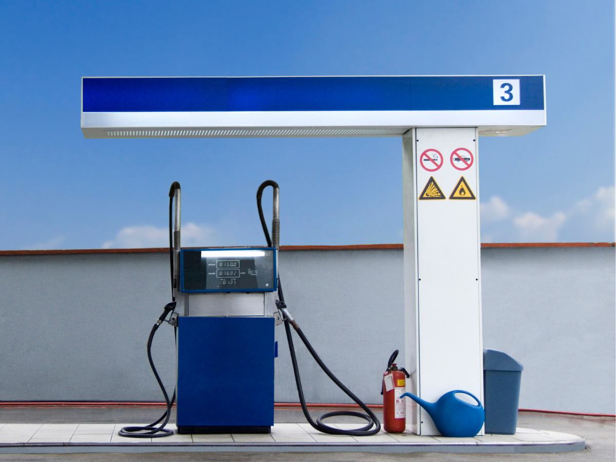 stazione di benzina
