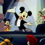 Topolino insieme ad alcuni personaggi Disney