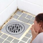 mattonelle bagno sporche