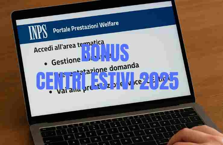 Pc su portale INPS con scritta Bonus centri estivi