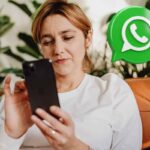 Donna al cellulare