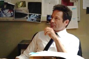 L'agente Mulder nel suo ufficio in X-Files