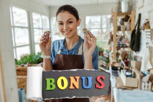 ragazza in erboristeria e scritta bonus