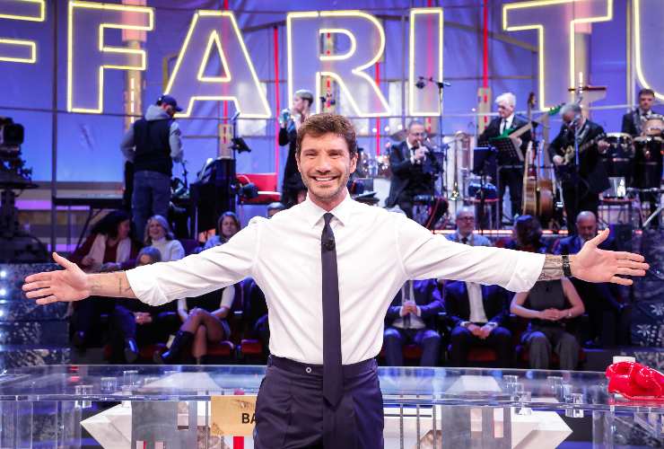 stefano de martino ad affari tuoi