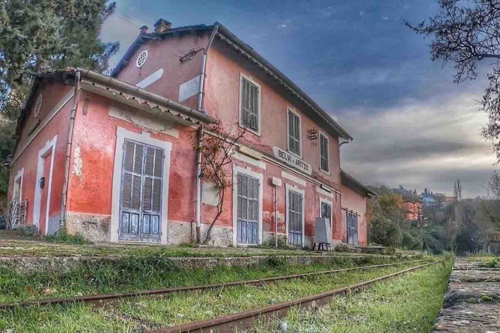casa rossa belvì
