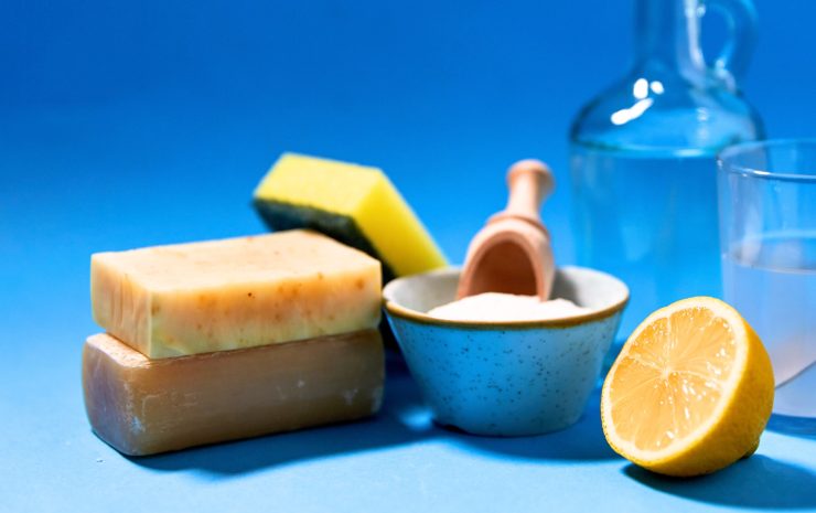 sapone marsiglia bicarbonato limone e spugna